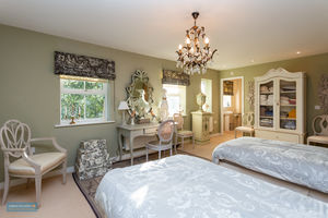 Bedroom- click for photo gallery